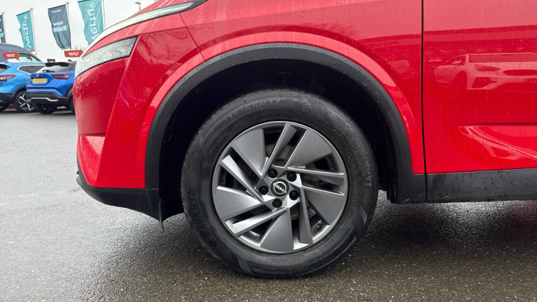 Nissan Qashqai 1.3 DiG-T MH 158 Acenta Premium 5dr Petrol Hatchback